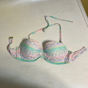 Victoria’s Secret bikini top